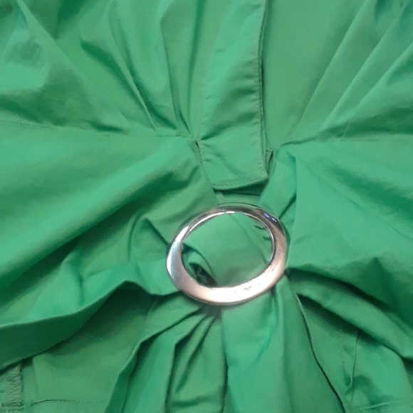 3 sleeveless blouses - Picture 7 of 8